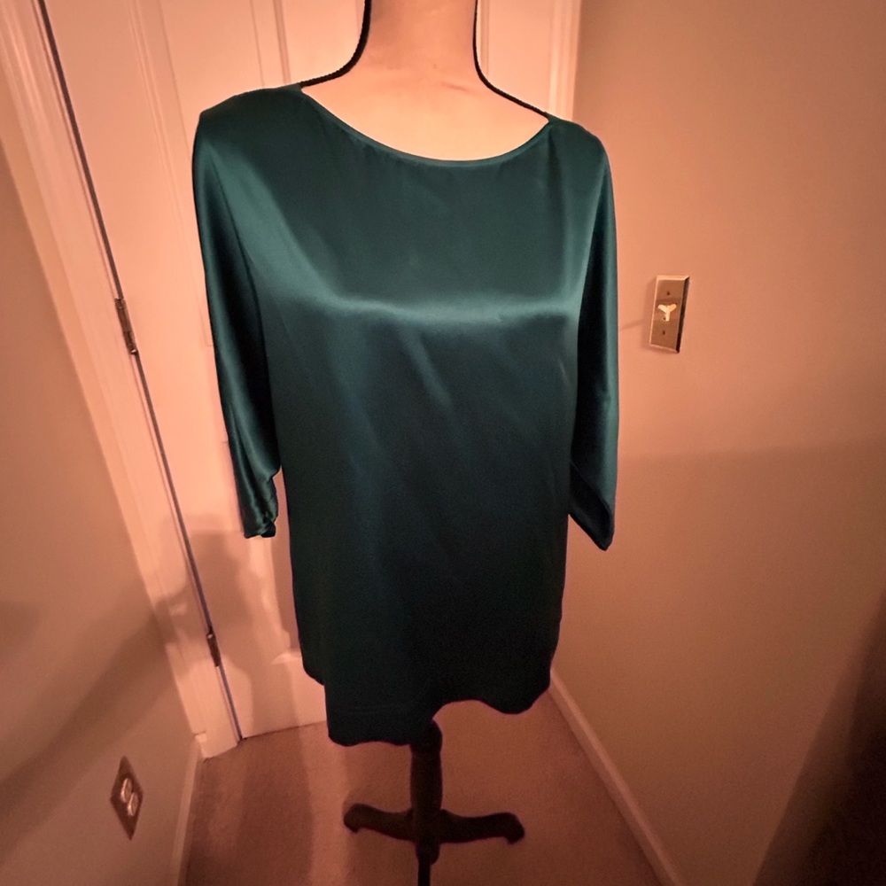 Emerald green silky stretch from WHBM, medium